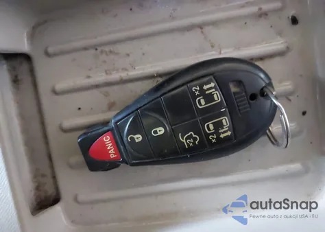 2014 Chrysler Town & Country Touring from USA, damaged, VIN 2C4RC1BGXER232147